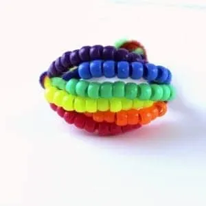 finished rainbow bracelet craft - acraftylife.com