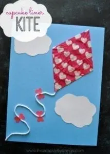 cupcake liner kite - spring kid crafts- kid crafts - acraftylife.com #preschool #craftsforkids #crafts #kidscraft