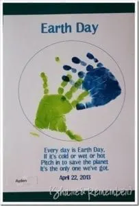 handprint earth - Earth Kid Craft - Earth craft for kids – recycle craft for kids - spring craft - acraftylife.com #preschool #craftsforkids #crafts #kidscraft