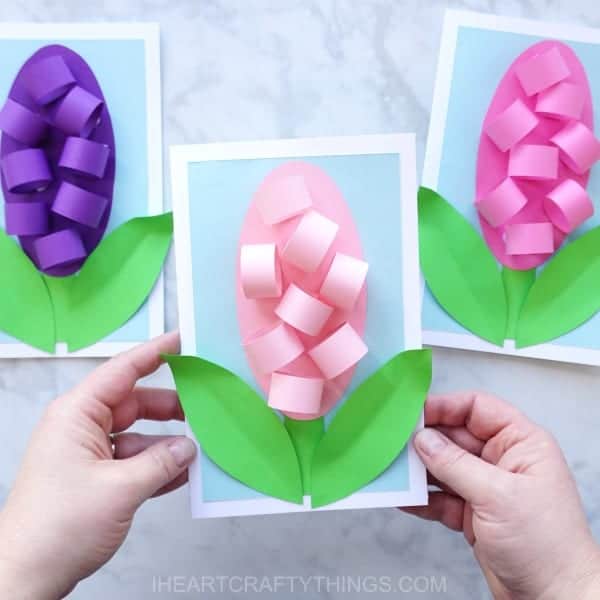 Hyacinth Card- mother's day craft - flower kid crafts - acraftylife.com #preschool #craftsforkids #crafts #kidscraft