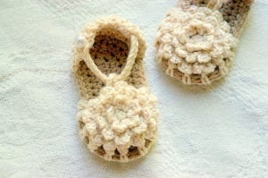 flower baby sandal - baby shoes crochet pattern - baby gift