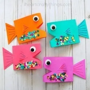 paper fish craft - ocean kid craft - crafts for kids- kid crafts - acraftylife.com #preschool