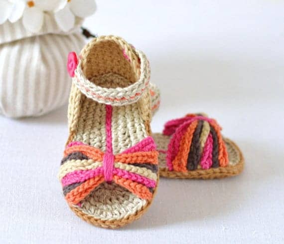 paris style baby sandal - baby shoes crochet pattern - baby gift