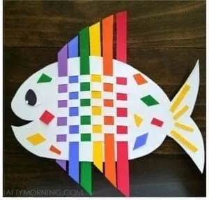 paper weaving fish - ocean kid craft - crafts for kids- kid crafts - acraftylife.com #preschool 
