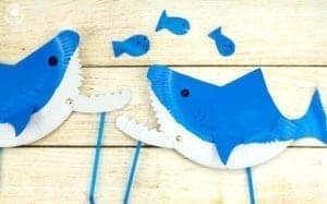 biting shark kids crafts - crafts for kids- ocean kid crafts - acraftylife.com #preschool