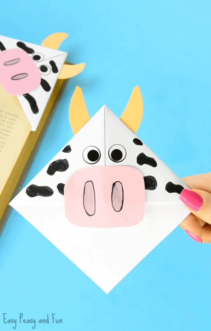 bookmark cow kid craft - cow kid craft - farm kid crafts - crafts for kids- acraftylife.com #preschool #craftsforkids #kidscrafts