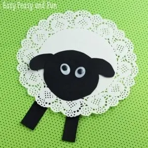 doily sheep kid craft - farm kid crafts - crafts for kids- acraftylife.com #preschool #craftsforkids #kidscrafts