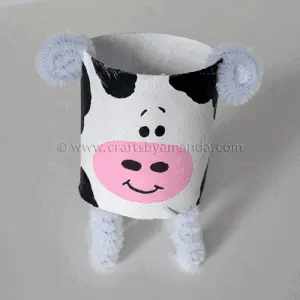 paper roll cow kid craft - cow kid craft - farm kid crafts - crafts for kids- acraftylife.com #preschool #craftsforkids #kidscrafts