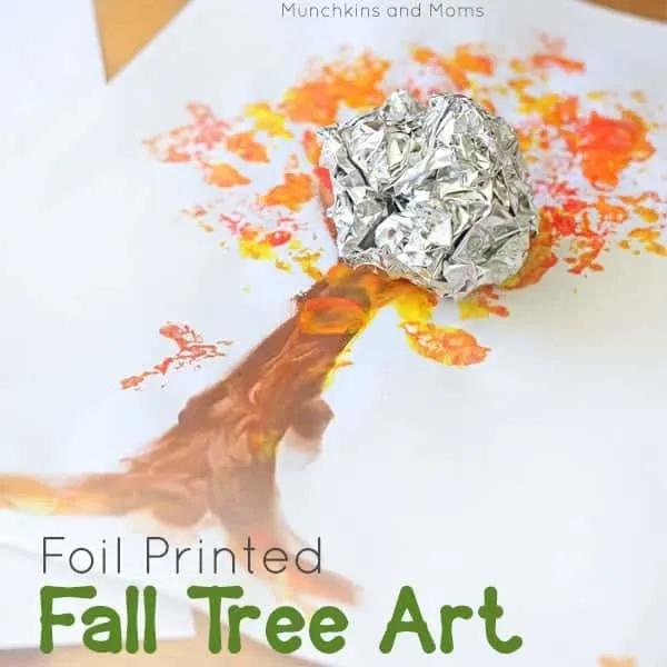 foil print fall tree kid craft - autumn kid craft - fall kid crafts crafts for kids- acraftylife.com #preschool #craftsforkids #kidscrafts