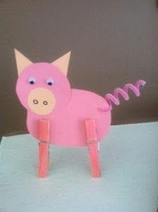 paper pig kid craft - farm kid crafts - crafts for kids- acraftylife.com #preschool #craftsforkids #kidscrafts