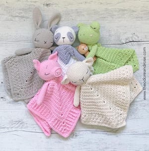 crochet baby lovey pattern - security blanket - A Crafty Life #crochet #crochetpattern #baby #babygift