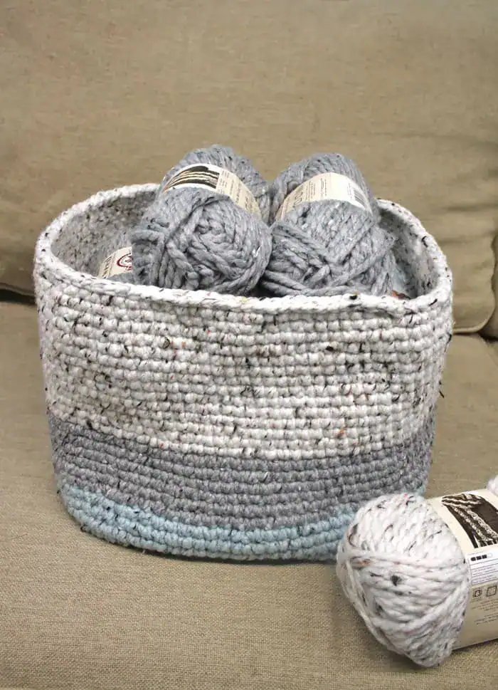 gray, cream, and blue tweed chunky yarn crocheted stripe basket 