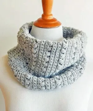 crochet cowl pattern- scarf crochet pattern pdf - acraftylife.com #crochet #crochetpattern