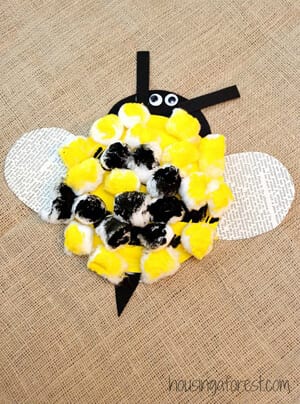 Bee Kid Crafts - bug kid craft - insect kid craft acraftylife.com #kidscrafts #craftsforkids #preschool