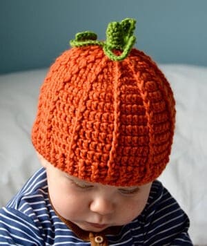 baby hat Crochet pattern - A Crafty Life #baby #crochet #crochetpattern #crochethat