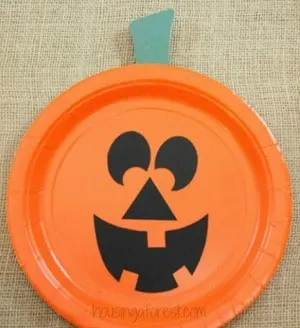 jack-o-lantern crafts for preschoolers -fall kid craft - halloween kid craft- crafts for kids - acraftylife.com #kidscraft #craftsforkids #preschool