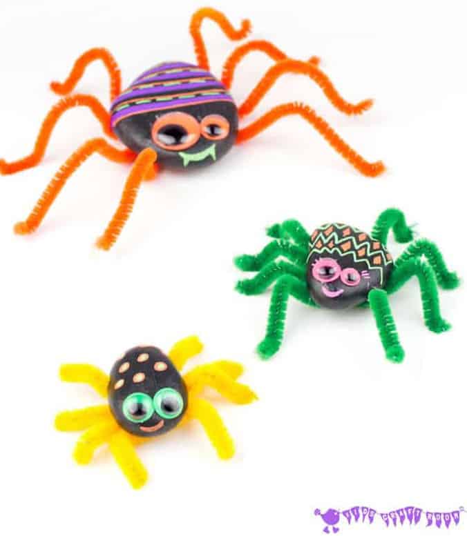 spider kid crafts for kids- fall kid craft - halloween kid craft- crafts for kids - acraftylife.com #kidscraft #craftsforkids #preschool