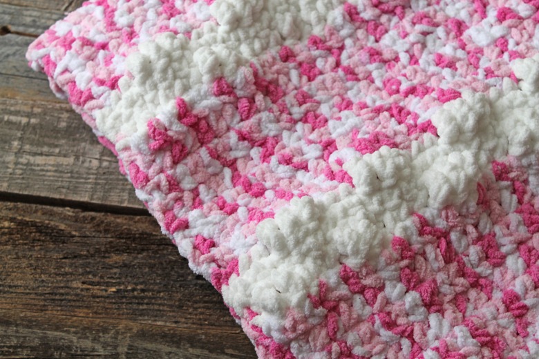 19 Chunky Crochet Baby Blankets - Free Patterns - A Crafty Life