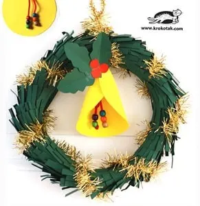 christmas wreath crafts for kids - christmas kid craft - arts and crafts activities - acraftylife.com #kidscraft #craftsforkids #preschool