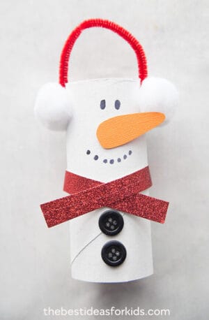 toilet paper roll Christmas Craft - snowman kid craft - christmas kid craft - arts and crafts activities - amorecraftylife.com #kidscraft #craftsforkids #christmas #preschool