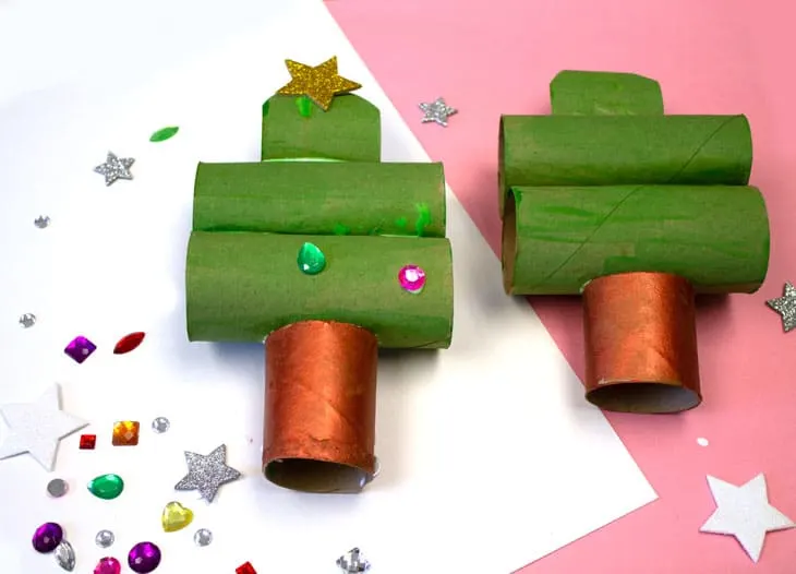 toilet paper roll Christmas Tree Craft - christmas kid craft - arts and crafts activities - acraftylife.com #kidscraft #craftsforkids #christmas #preschool