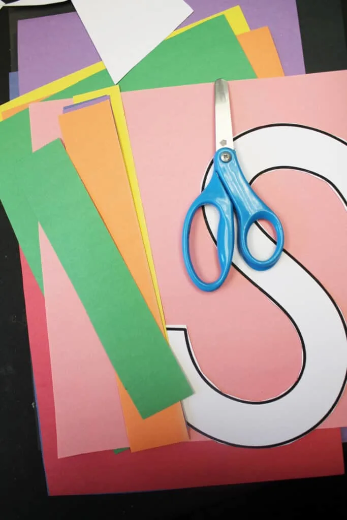 Try this fun letter S Snake craft for preschoolers. There is a letter S template printable.