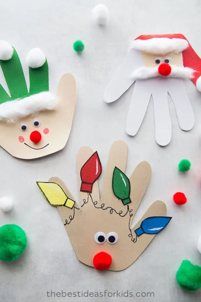 21 Easy Christmas Crafts with Construction Paper for Kids to Try