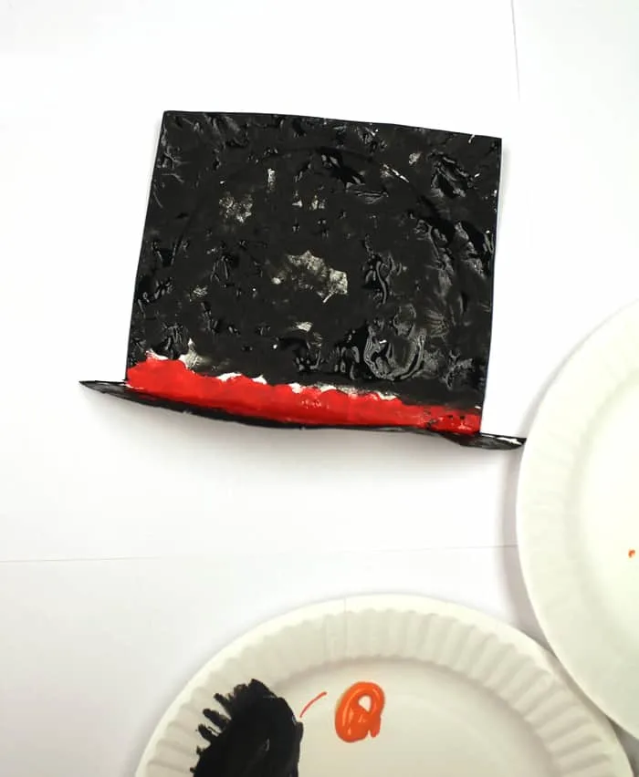 Try this easy snowman craft for kids made using paper plates.