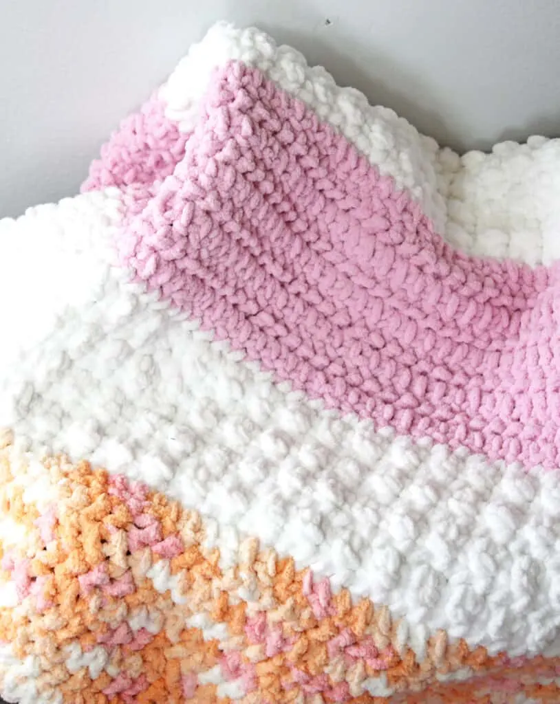 Chunky Crochet Baby Blanket with FREE PATTERN!