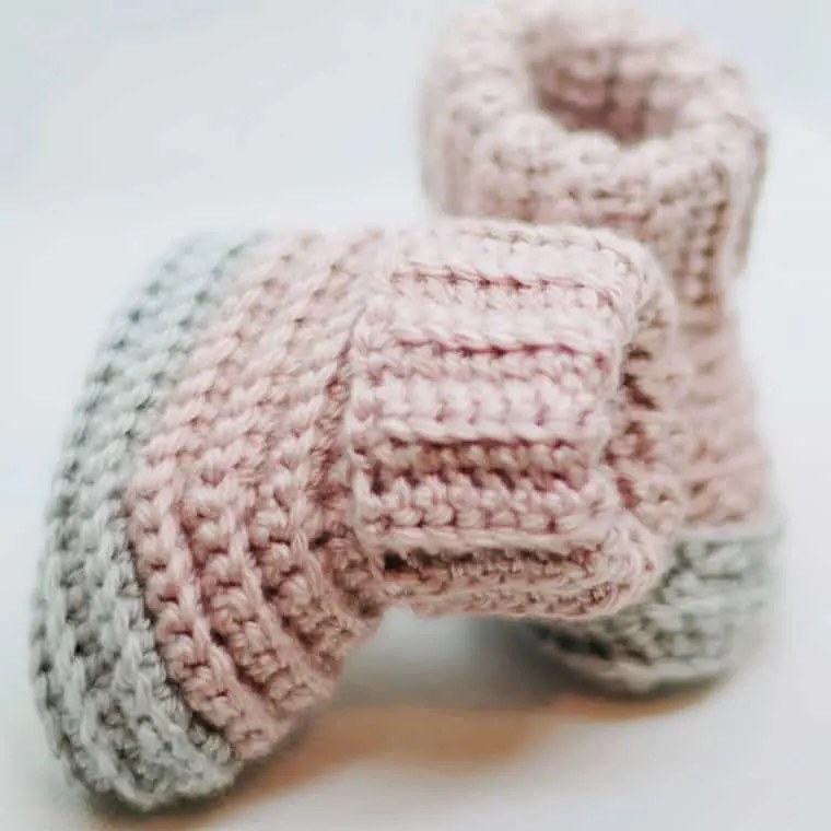 easy crochet baby booties
