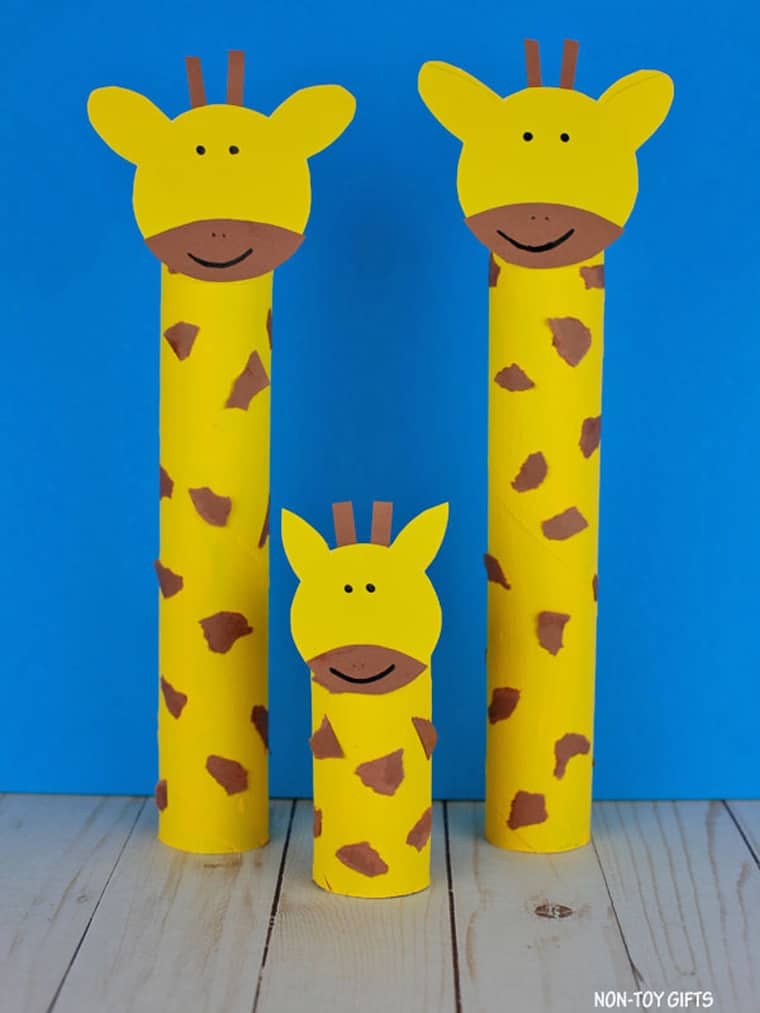 Turn a paper roll into a cute giraffe craft.