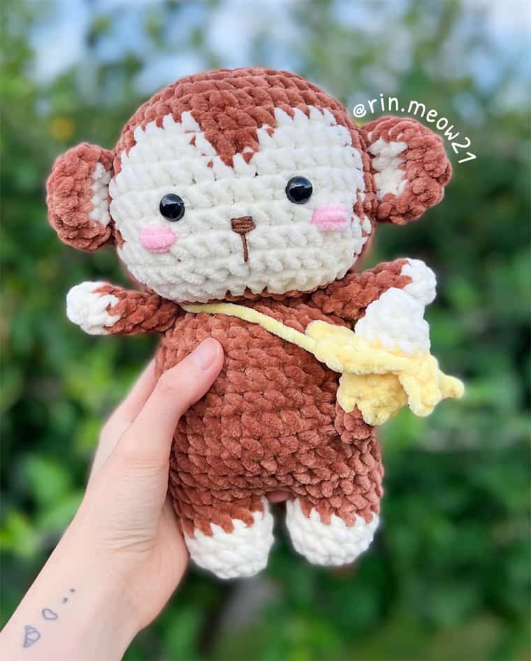 crocheted monkey plushie pattern