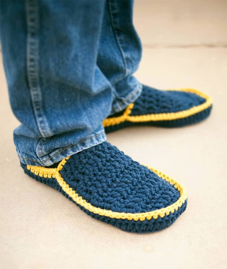 men's crocheted house slippers